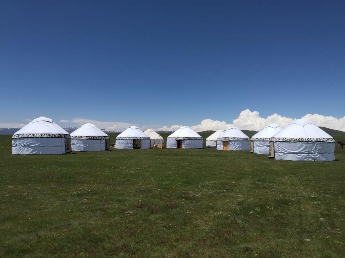 Yurt Camp Muras In Song Kol Lake Hotel Kochkor Exterior photo