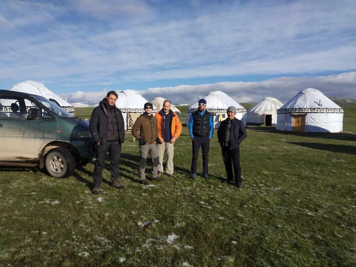 Yurt Camp Muras In Song Kol Lake Hotel Kochkor Exterior photo